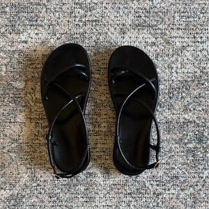 OluKai Black Strappy Sandals